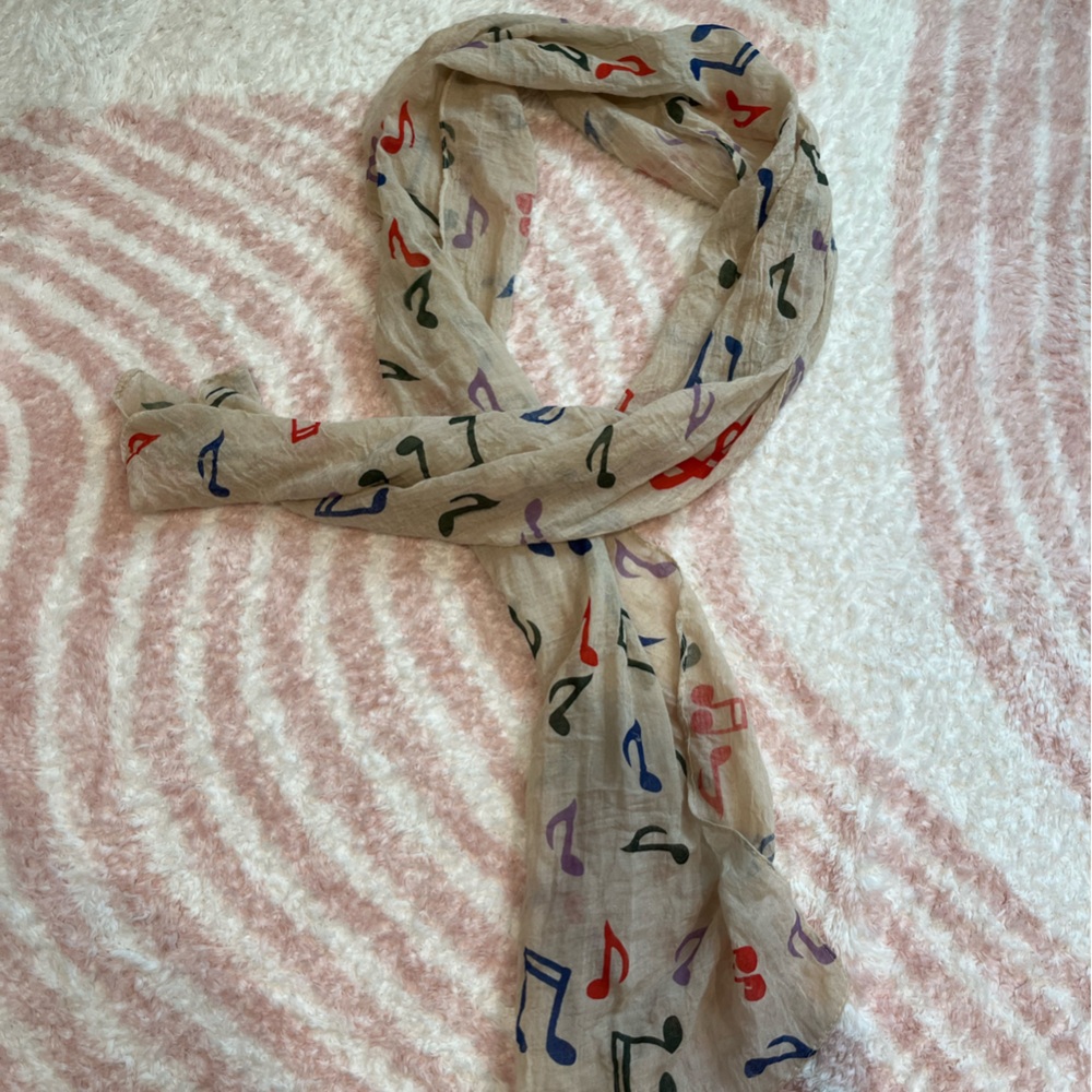 Lightweight Scarf
